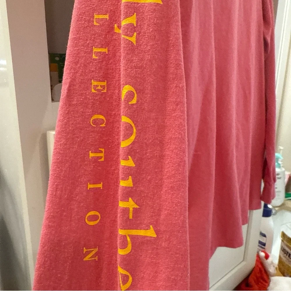 Small simply southern pink long sleeved T shirt Dog Kisses and Pizza - Picture 3 of 7
